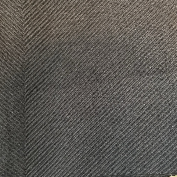 NIKIBIKI Set of 3 Seamless Chevron Ribbed Crop Top - Picture 9 of 17